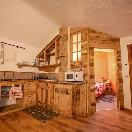 Paradise La Tana Apartment *
